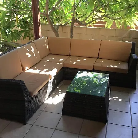Beach House In Larnaca Perivolia