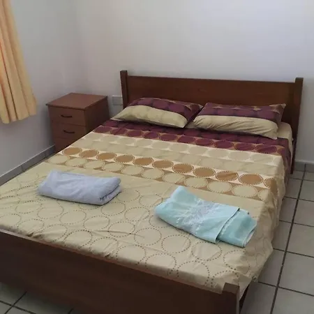 Beach House In Larnaca Perivólia